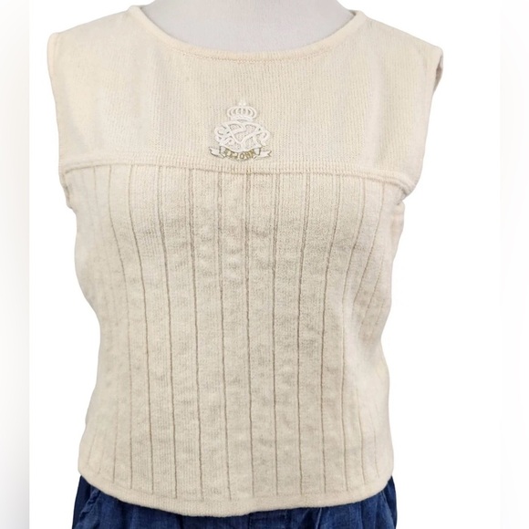 St. John Tops - St. John Cream Ribbed Tank Top w SJ Appliqué- Sz M GUC